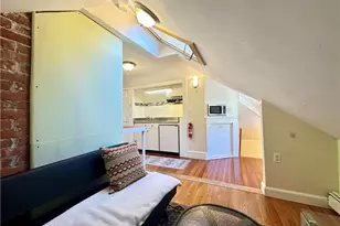 181 Cole Ave, Providence, RI 02906 - Photo 34