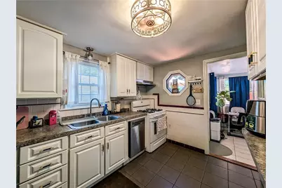 115 Davis Avenue, Cranston, RI 02910 - Photo 14