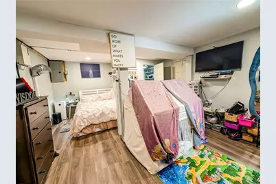115 Davis Avenue, Cranston, RI 02910 - Photo 34