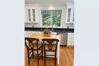 571 Bellevue Avenue #2, Newport, RI 02840 - Photo 6