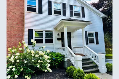 571 Bellevue Avenue #2, Newport, RI 02840 - Photo 2