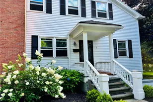 571 Bellevue Ave, Newport, RI 02840 - Photo 2