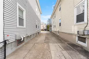 130 Sutton St, Providence, RI 02903 - Photo 2