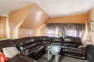94 Clym St, Providence, RI 02908 - Photo 14