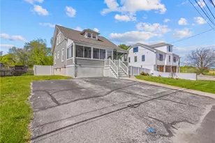 43 Samuel Gorton Ave, Warwick, RI 02889 - Photo 32