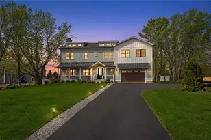 980 Green End Ave, Middletown, RI 02842 - Photo 2
