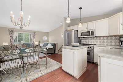 64 Sawyer Avenue, Warwick, RI 02818 - Photo 8