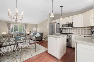 64 Sawyer Ave, Warwick, RI 02818 - Photo 8
