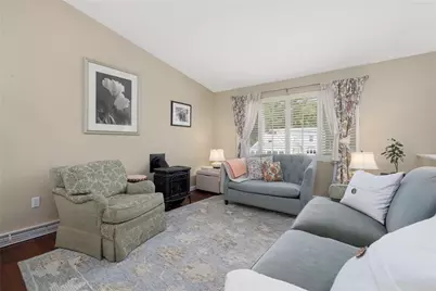 64 Sawyer Avenue, Warwick, RI 02818 - Photo 10