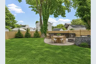 31 Prescott Hall Road, Newport, RI 02840 - Photo 4
