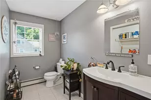 106 Bishop Hill Rd, Johnston, RI 02919 - Photo 20