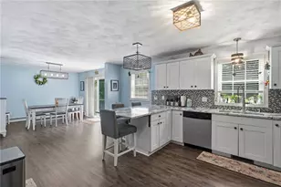 106 Bishop Hill Rd, Johnston, RI 02919 - Photo 4