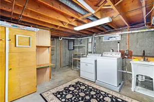 27 Vineyard St, Pawtucket, RI 02860 - Photo 22