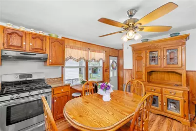 27 Vineyard Street, Pawtucket, RI 02860 - Photo 4