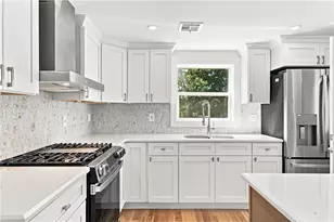 38 Winsor St, Cumberland, RI 02864 - Photo 24