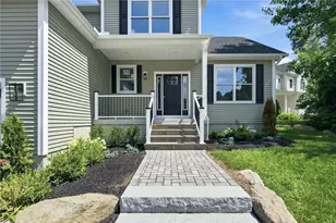 18 Koutsogiane Dr, Cranston, RI 02920 - Photo 2