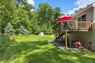 102 Bramble Bush Rd, Coventry, RI 02816 - Photo 8