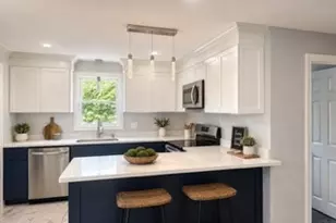 16 Victoria Ave, Cranston, RI 02920 - Photo 4