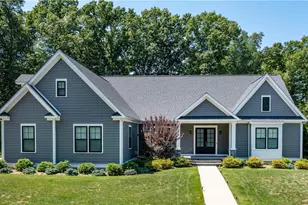 9 Cardinal Hill Ln, Smithfield, RI 02917 - Photo 1