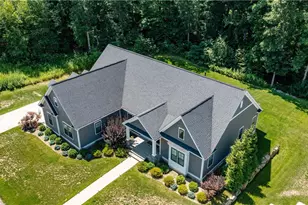 9 Cardinal Hill Ln, Smithfield, RI 02917 - Photo 4