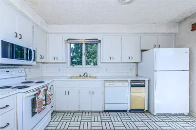 45 North Avenue, Providence, RI 02906 - Photo 14