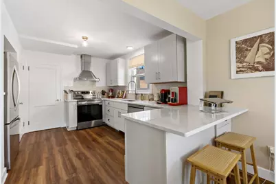 147 Evarts Street, Newport, RI 02840 - Photo 6