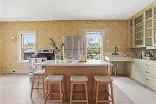 14 Wood Ave, Narragansett, RI 02882 - Photo 46