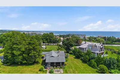 14 Wood Avenue, Narragansett, RI 02882 - Photo 10