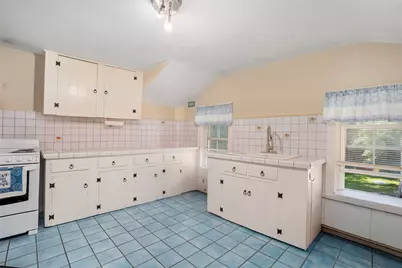 172 Danielson Pike, Scituate, RI 02857 - Photo 16