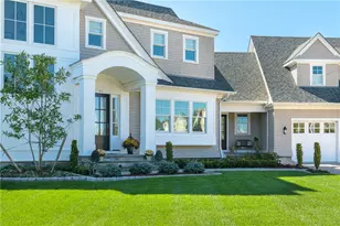 71 Cliff Dr, Narragansett, RI 02882 - Photo 2