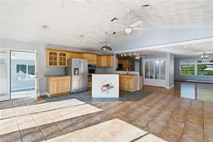 285 Angell Rd, Lincoln, RI 02865 - Photo 20