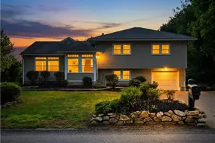 285 Angell Rd, Lincoln, RI 02865 - Photo 2