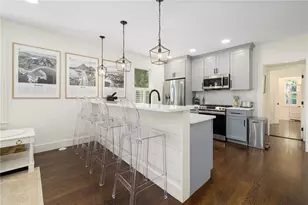 8 Cross St, Newport, RI 02840 - Photo 2