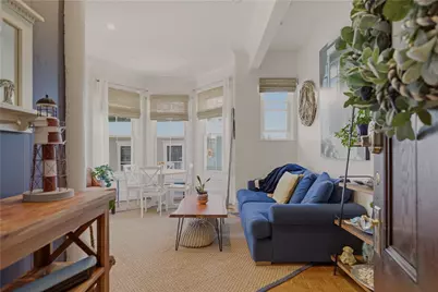 67 Perry Street #5, Newport, RI 02840 - Photo 2