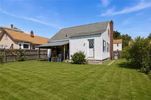 26 W Lawn Ave, Pawtucket, RI 02860 - Photo 26