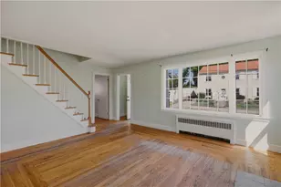 26 W Lawn Ave, Pawtucket, RI 02860 - Photo 6