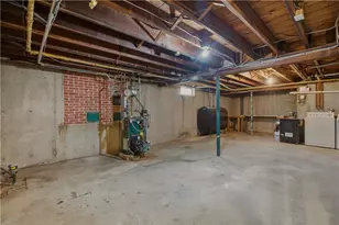 26 W Lawn Ave, Pawtucket, RI 02860 - Photo 22
