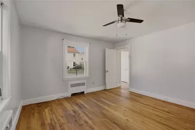 26 West Lawn Avenue, Pawtucket, RI 02860 - Photo 8