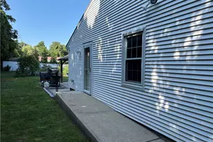 55 Nightingale Ave, Warwick, RI 02889 - Photo 4