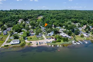14 Mitchell Ave, South Kingstown, RI 02879 - Photo 2