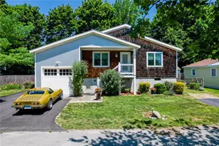 14 Mitchell Ave, South Kingstown, RI 02879 - Photo 1