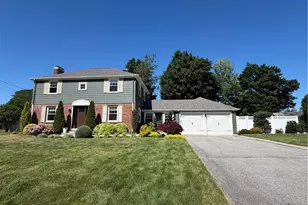 39 Merry Mount Dr, Warwick, RI 02888 - Photo 1