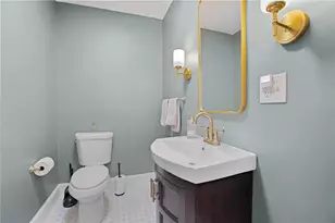 254 Mt Pleasant Ave, Providence, RI 02908 - Photo 10