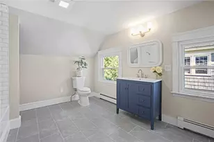 254 Mt Pleasant Ave, Providence, RI 02908 - Photo 24
