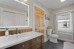 254 Mt Pleasant Ave, Providence, RI 02908 - Photo 18