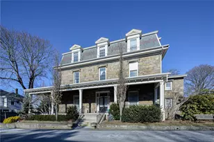 10 Pell St, Newport, RI 02840 - Photo 1