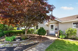63 Teed Ave, Barrington, RI 02806 - Photo 2