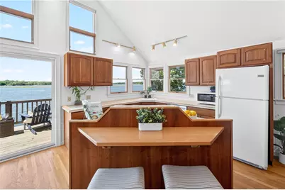 63 Teed Avenue, Barrington, RI 02806 - Photo 10