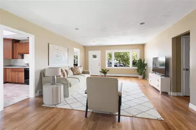278 Green End Avenue, Middletown, RI 02842 - Photo 2