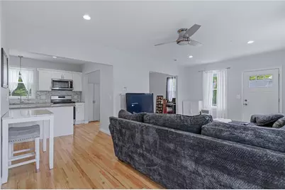 224 Francis Avenue, North Providence, RI 02904 - Photo 4